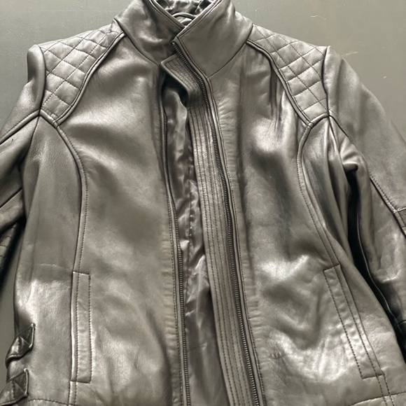 DKNY GENUINE LEATHER Jacket - Picture 6 of 6